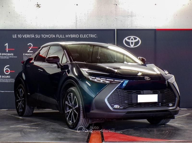 Usata Toyota C-HR Trend 197 CV (144 kW) 2024 Blu SUV