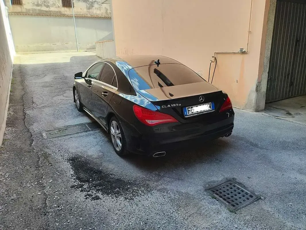 Usata Mercedes CLA180 109 CV (80 kW) 2016 Berlina