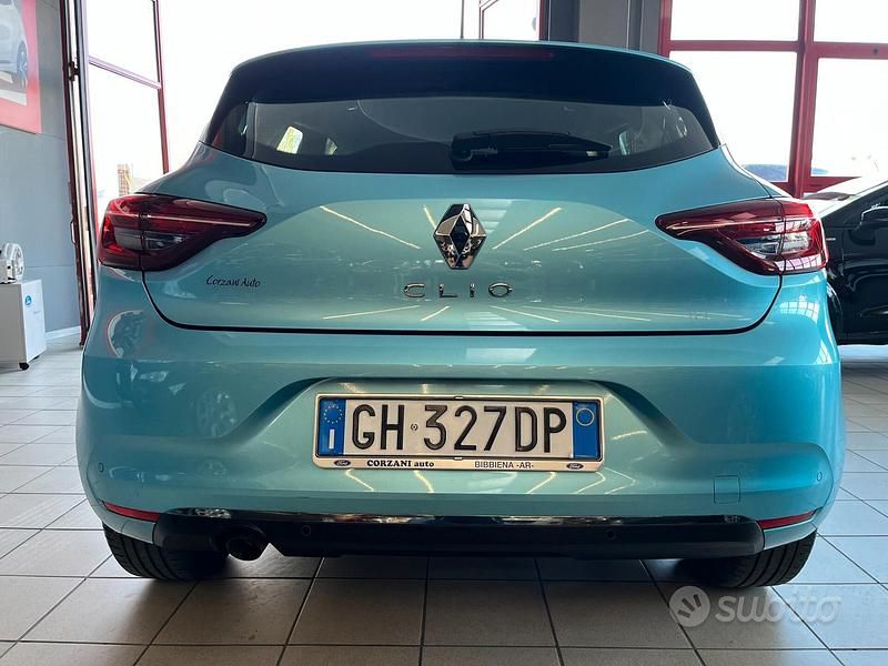 Usata Renault Clio V Intens 91 CV (66 kW) 2022 Blu Berlina