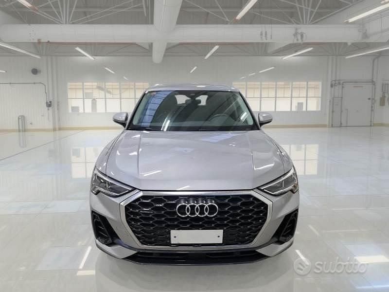 Usata Audi Q3 Business Plus 149 CV (109 kW) 2022 Grigio SUV