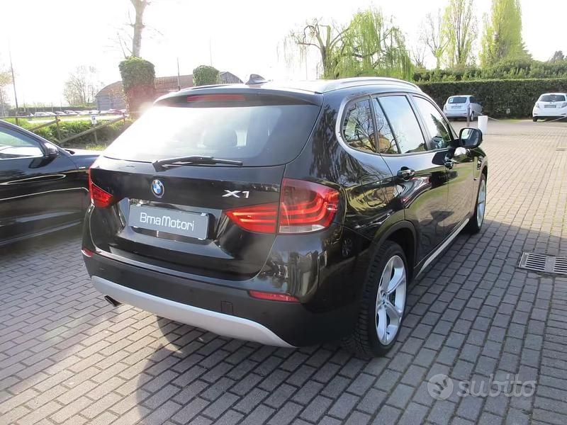 Usata BMW X1 Efficient Dynamics 143 CV (105 kW) 2011 Nero SUV