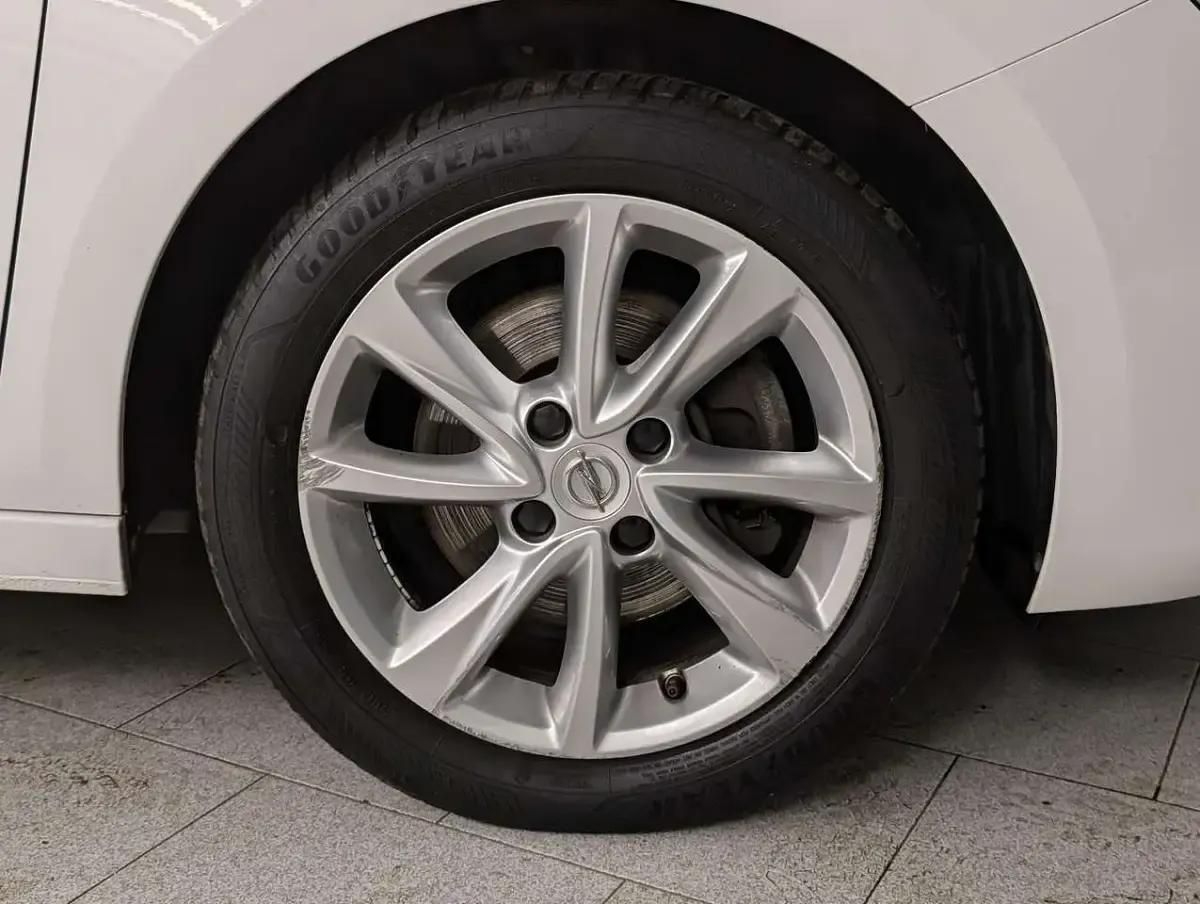 Usata Opel Corsa Elegance 101 CV (74 kW) 2023 Bianco Berlina