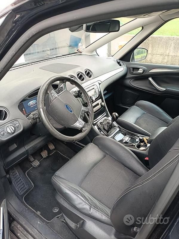 Usata Ford S-MAX Titanium 115 CV (84 kW) 2010 Nero Monovolume