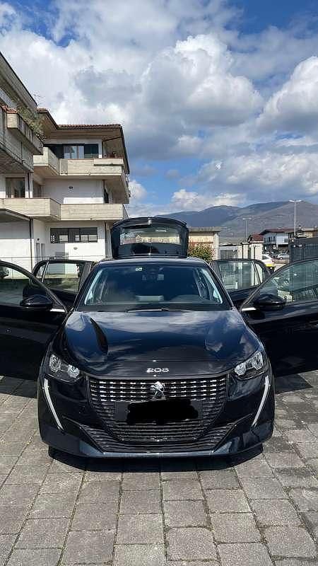 Usata Peugeot 208 Active 75 CV (55 kW) 2023 Utilitaria