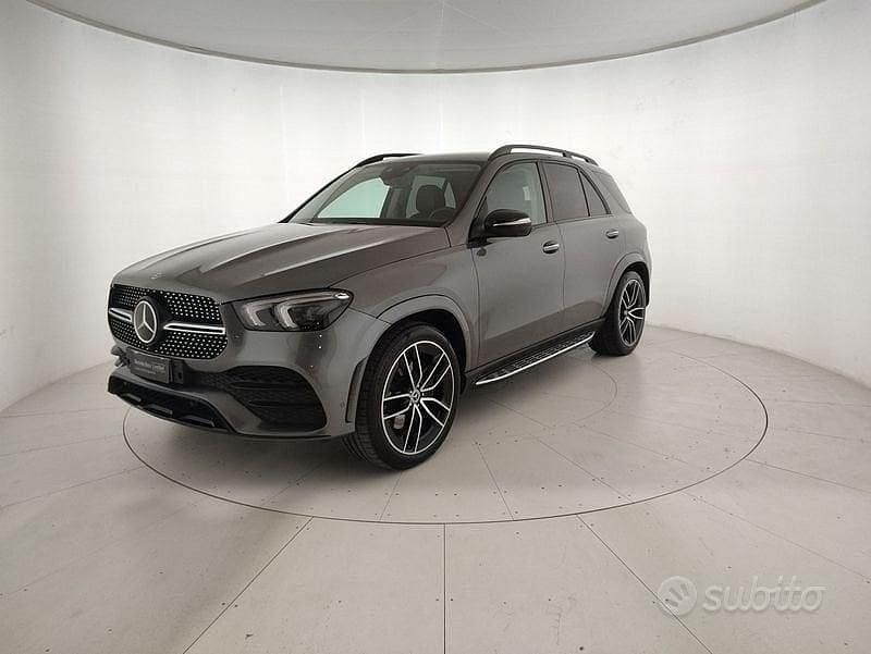 Grigio Usata 2022 Mercedes GLE300 Premium Plus Tre volumi | 54.500 € (Buon prezzo) - Immagine 1/4