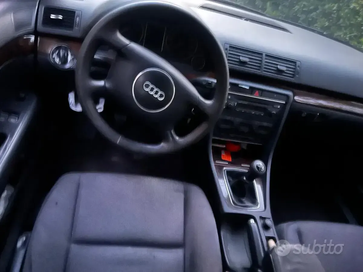 Usata Audi A4 130 CV (95 kW) 2005 Berlina