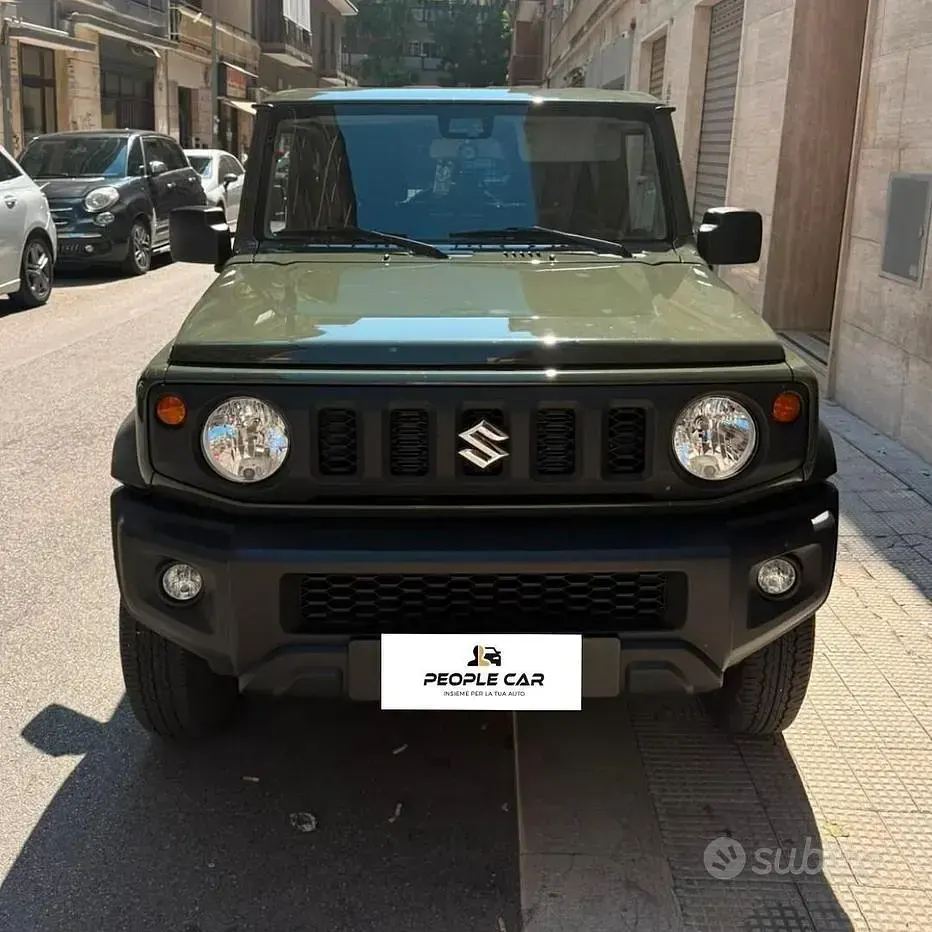 Usata Suzuki Jimny 102 CV (75 kW) 2023 Verde SUV