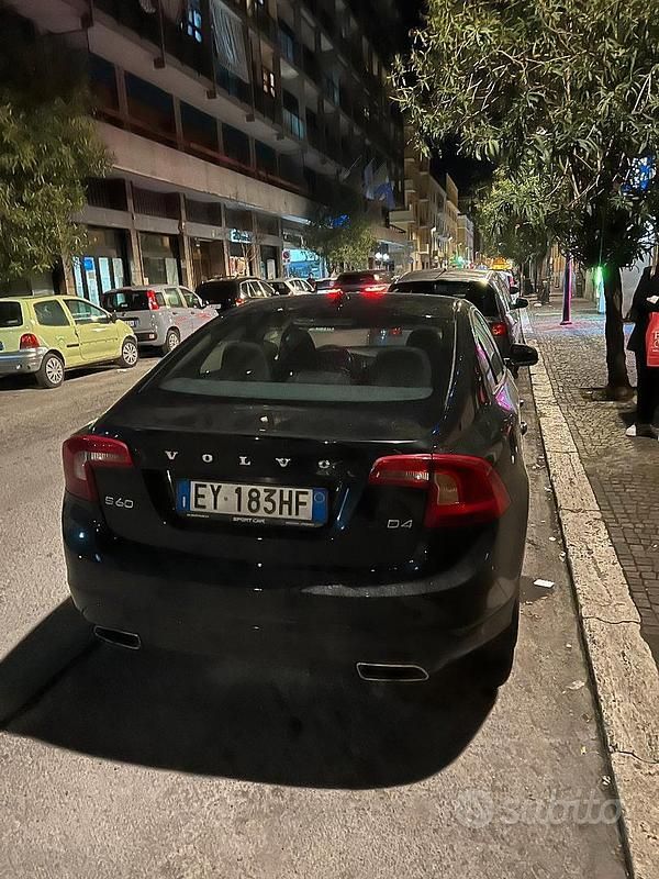 Usata Volvo S60 181 CV (133 kW) 2015 Nero Berlina