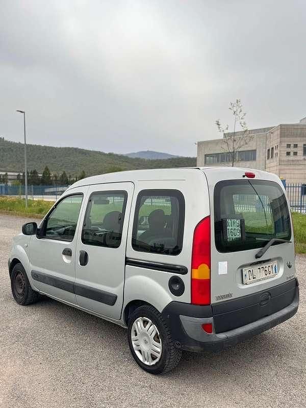 Usata Renault Kangoo Privilege 75 CV (55 kW) 2007 Monovolume