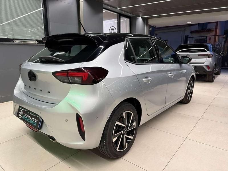 Usata Opel Corsa Ultimate 101 CV (74 kW) 2024 Argento Berlina