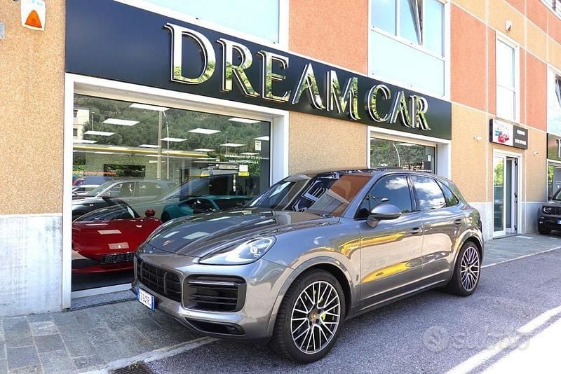 Usata Porsche Cayenne 462 CV (339 kW) 2019 Antracite pastello SUV
