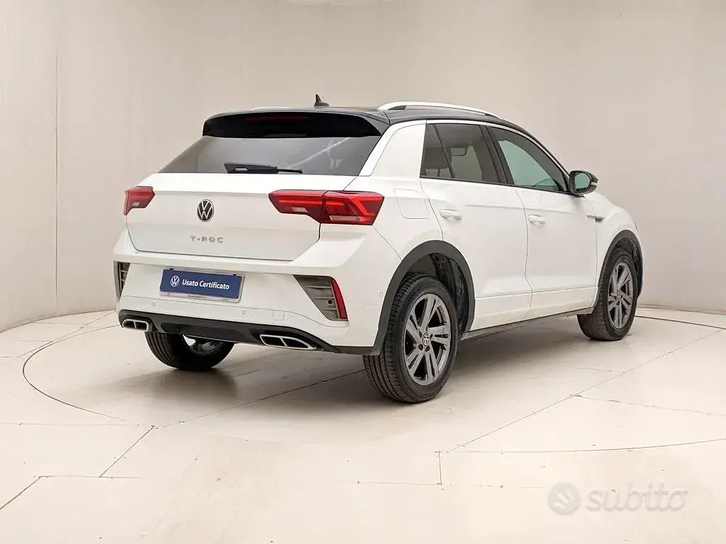Usata VW T-Roc R-line 110 CV (80 kW) 2023 Bianco SUV