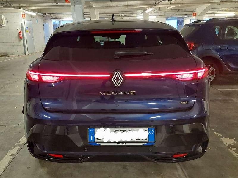 Usata Renault Mégane Techno 60 kW (82 CV) 2023 Blu/azzurro Berlina