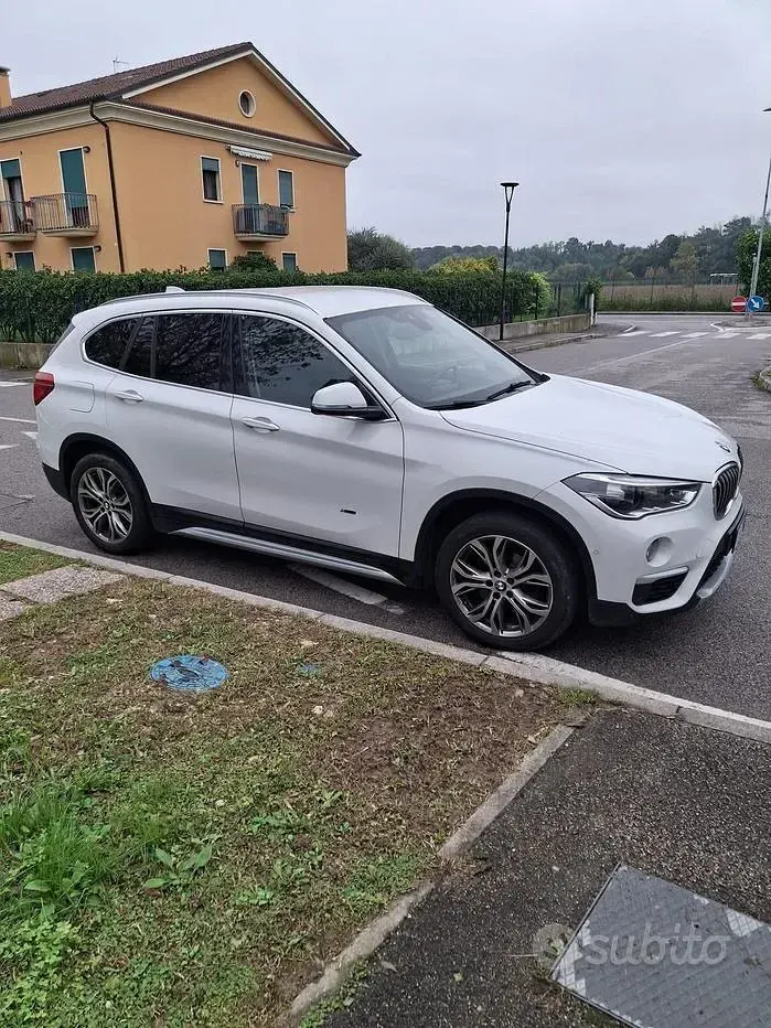 Usata BMW X1 xLine 150 CV (110 kW) 2016 Bianco SUV
