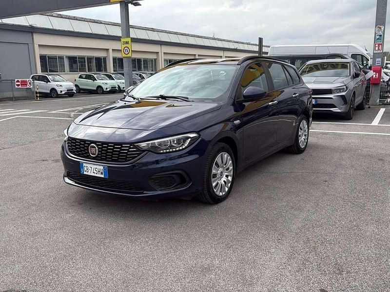 Usata Fiat Tipo Business 120 CV (88 kW) 2020 Blu/azzurro Station wagon