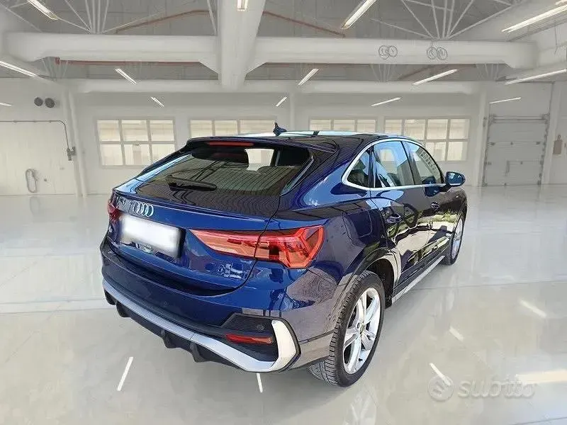 Usata Audi Q3 Sportback S-Line 150 CV (110 kW) 2023 Blu SUV