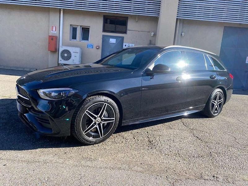 Usata Mercedes C300e AMG Line Premium Plus 265 CV (194 kW) 2025 Nero Station wagon