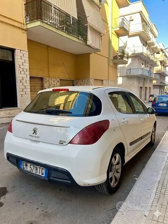 Usata Peugeot 308 Business-Line 112 CV (82 kW) 2012 Bianco Berlina