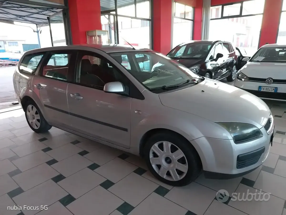 Usata Ford C-MAX Ghia 110 CV (80 kW) 2006 Grigio Monovolume