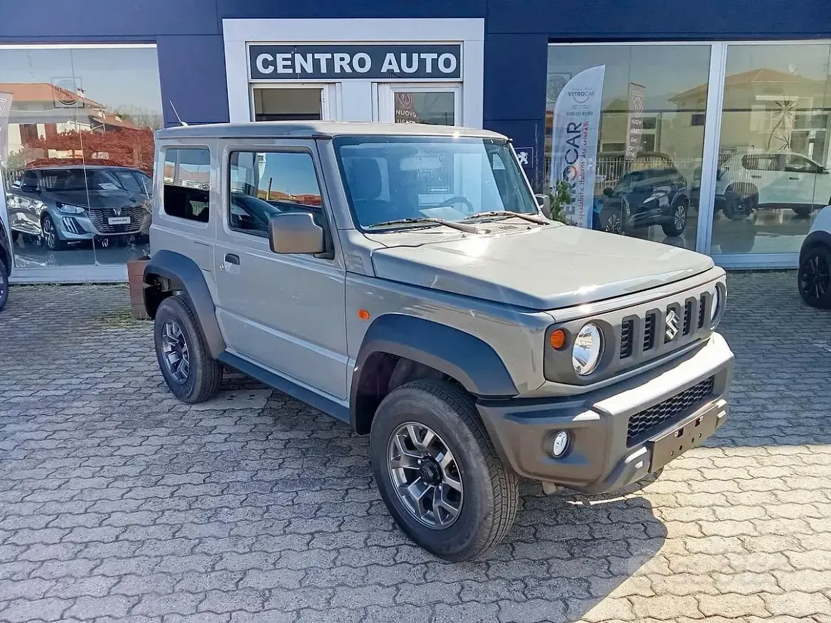 Nouvelle Suzuki Jimny 102 ch (75 kW) 2025 Gris SUV