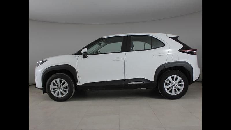 Usata Toyota Yaris Cross Active 116 CV (85 kW) 2022 Bianco SUV