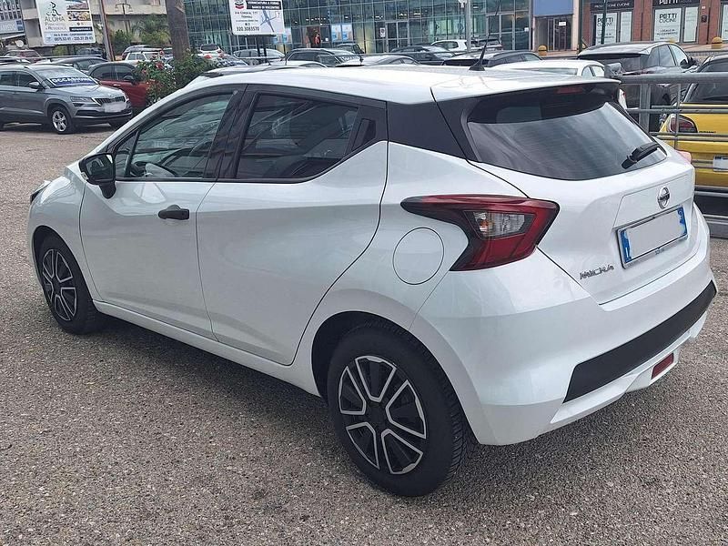 Usata Nissan Micra Acenta 92 CV (67 kW) 2021 Bianco Utilitaria
