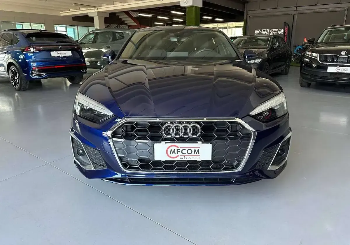 Usata Audi A5 Sportback S-Line 163 CV (119 kW) 2023 Blu/azzurro Utilitaria