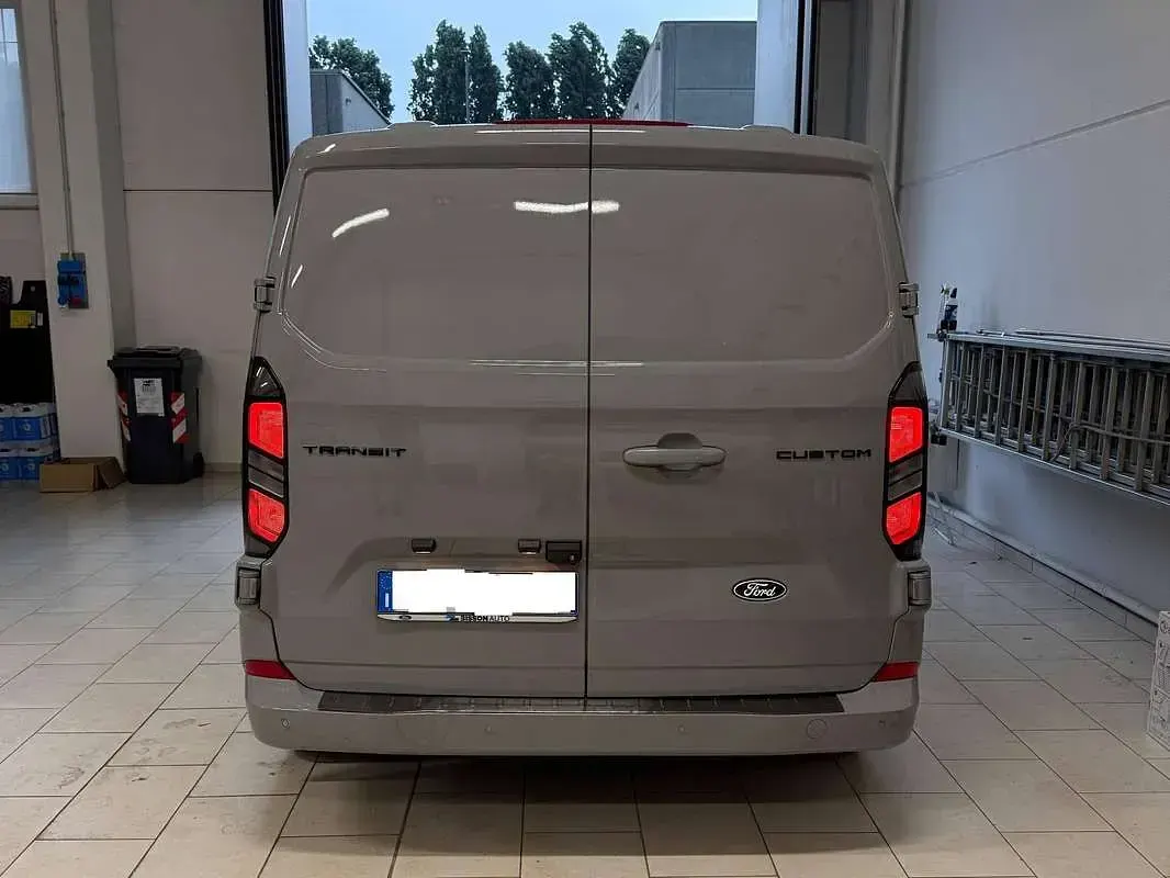 Usata Ford Transit Custom Titanium 170 CV (125 kW) 2025 Grigio Furgone
