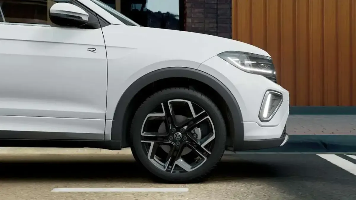 Nuova VW T-Cross R-line Plus 116 CV (85 kW) 2026 Pure white SUV