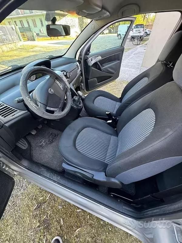 Usata Lancia Ypsilon 80 CV (58 kW) 2008 Utilitaria