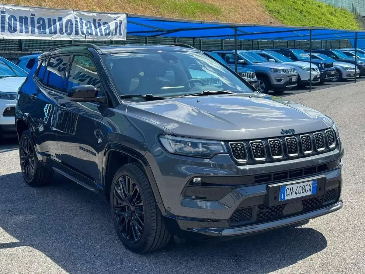 Usata Jeep Compass 179 CV (131 kW) 2023 Grigio SUV