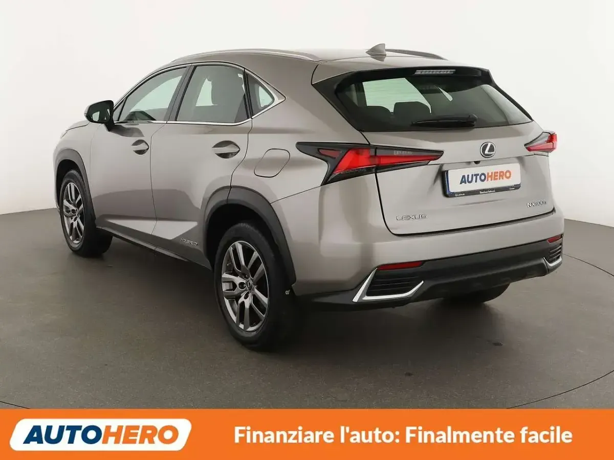 Usata Lexus NX300h Business Edition 197 CV (144 kW) 2019 Oro SUV