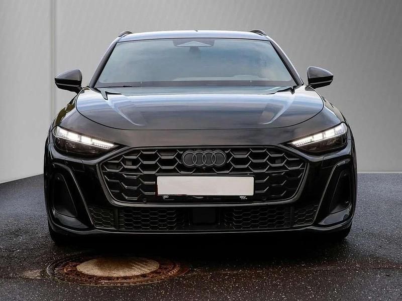 Usata Audi A5 Business 204 CV (150 kW) 2025 Mythos black Station wagon