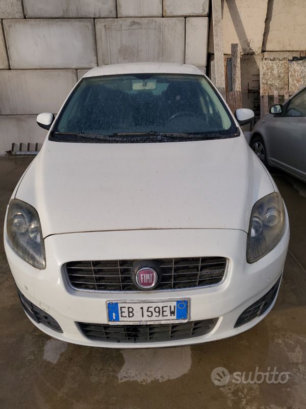 Usata Fiat Croma Wagon 150 CV (110 kW) 2010 Bianco Station wagon