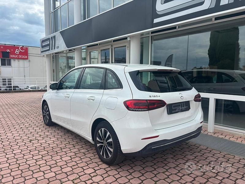 Usata Mercedes B180 Executive 116 CV (85 kW) 2019 Bianco Monovolume