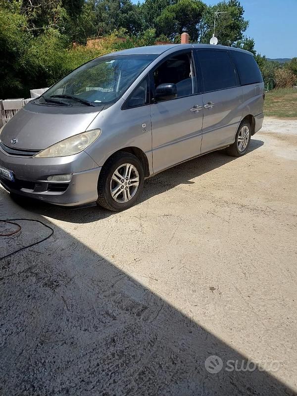 Usata Toyota Previa 116 CV (85 kW) 2006 Grigio Monovolume