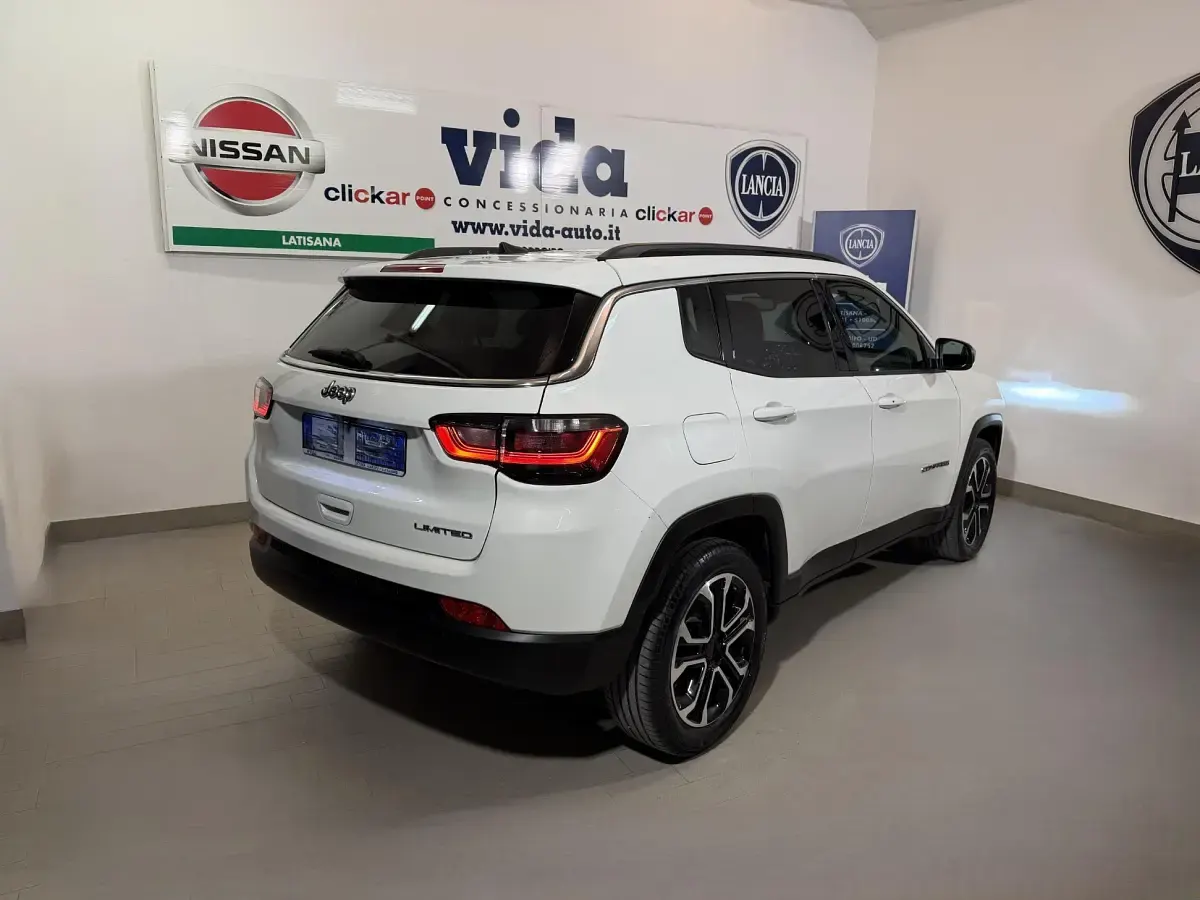 Usado Jeep Compass Limited 131 CV (96 kW) 2022 Blanco SUV