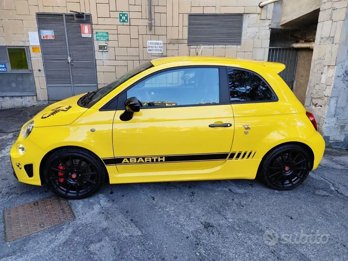 Usata Abarth 595 Competizione 180 CV (132 kW) 2018 Giallo Berlina