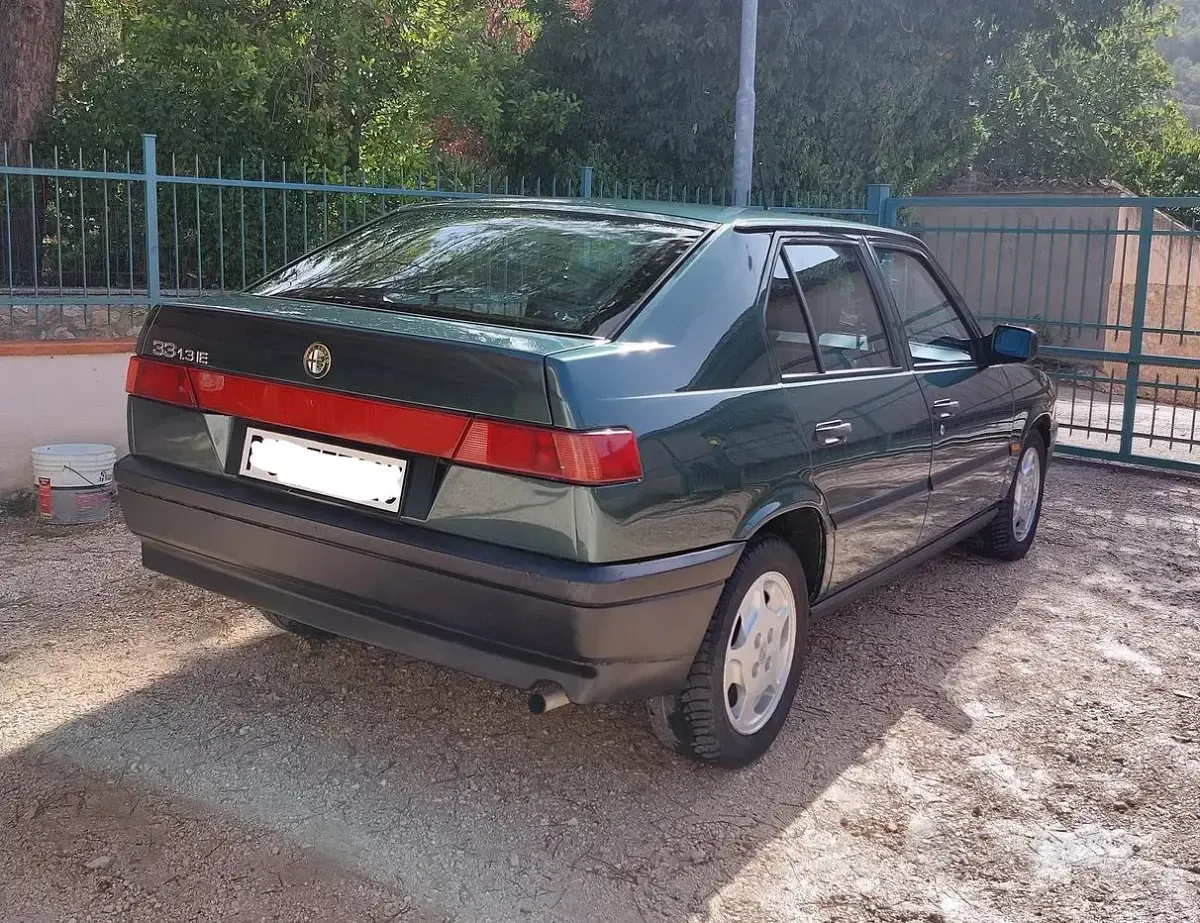 Usata Alfa Romeo 33 88 CV (64 kW) 1992 Verde Berlina