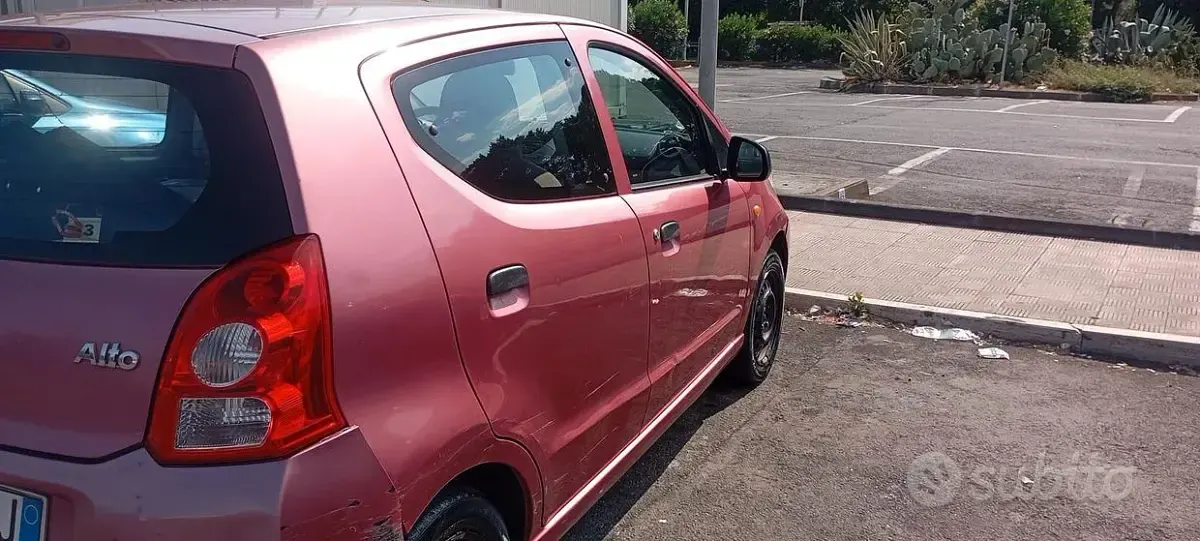 Usata Suzuki Alto 53 CV (38 kW) 2010 Utilitaria