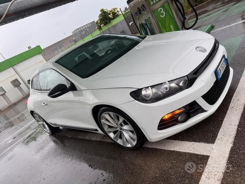 Usata VW Scirocco 122 CV (89 kW) 2010 Bianco Coupé