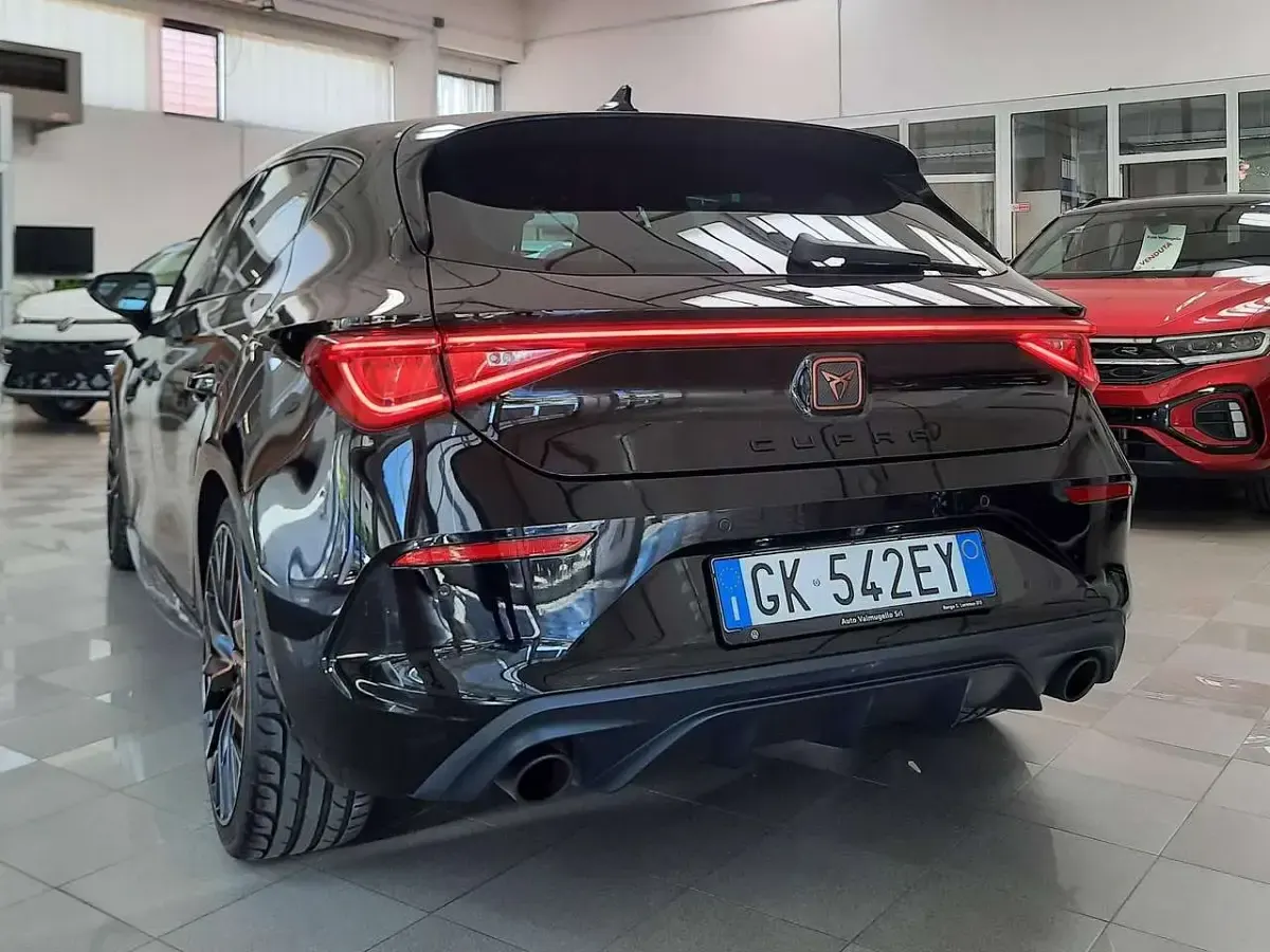 Usata Cupra Leon 245 CV (180 kW) 2022 Nero midnight Berlina