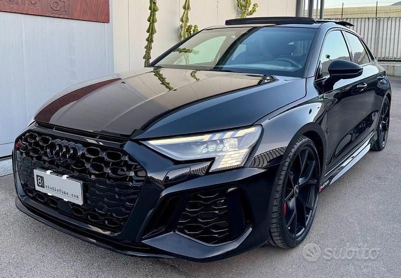 Nero Usata 2022 Audi RS3 Ambiente Tre volumi | 53.000 € (Super prezzo) - Immagine 1/4