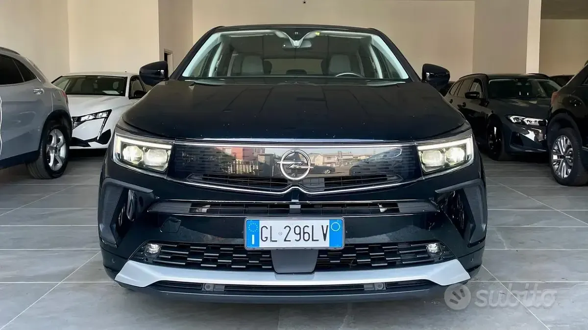 Usata Opel Grandland X Business Elegance 131 CV (96 kW) 2022 Nero SUV