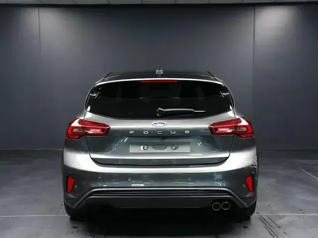 Usata Ford Focus ST-Line 154 CV (113 kW) 2025 Grigio Berlina