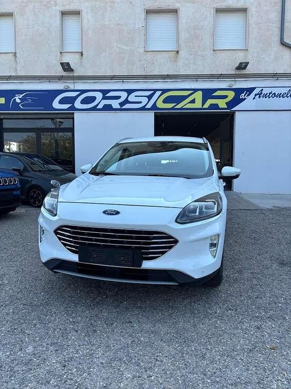 Usata Ford Kuga Titanium 120 CV (88 kW) 2021 Bianco SUV