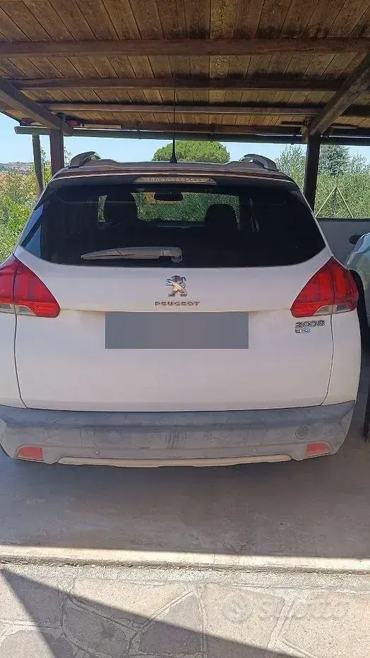Usata Peugeot 2008 115 CV (84 kW) 2014 Bianco SUV