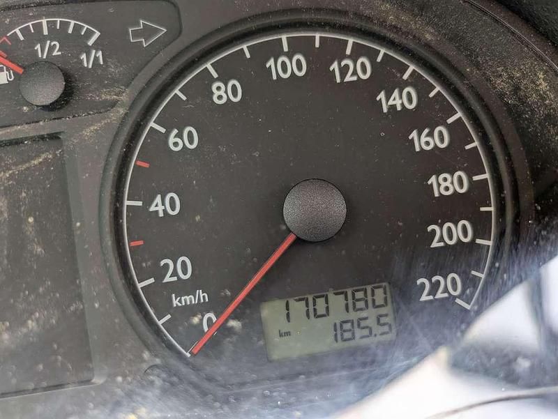 Usata VW Polo Comfortline 64 CV (47 kW) 2002 Nero Berlina