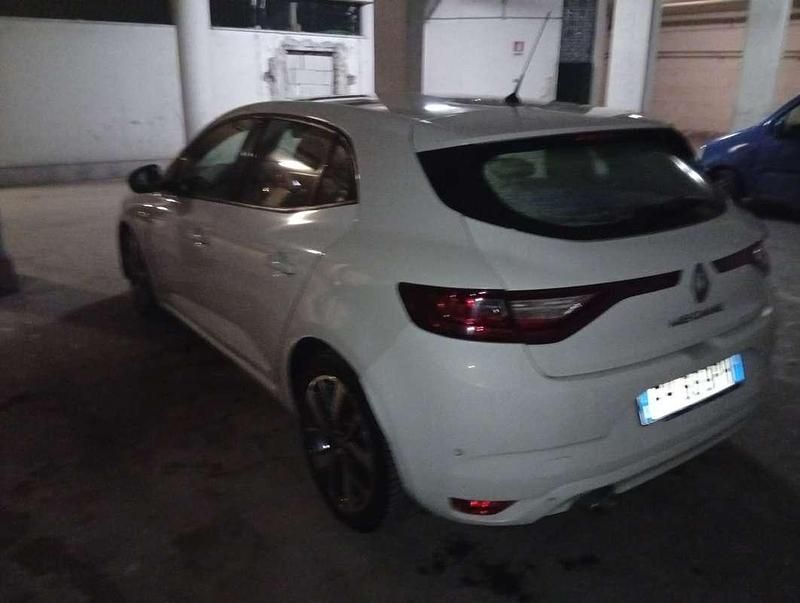 Usata Renault Mégane IV Business 110 CV (80 kW) 2017 Berlina