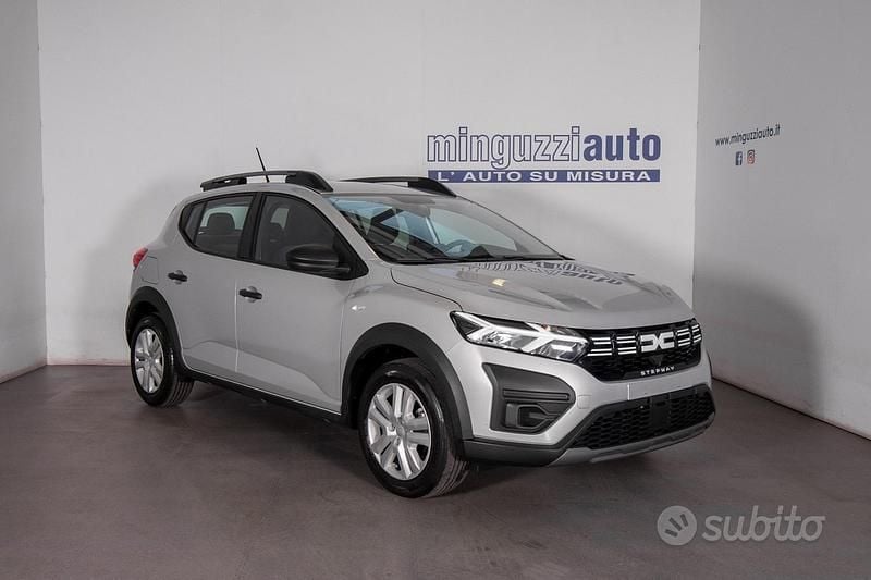 Usata Dacia Sandero Stepway 91 CV (66 kW) 2024 Grigio Berlina